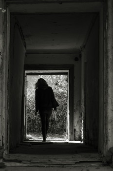 Girl / ***
