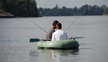 And let the whole world wait... / ***