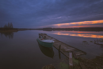 In the hour before dawn / ***