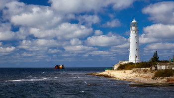 Tarkhankut lighthouse / ***