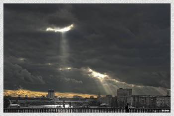 Light / ***