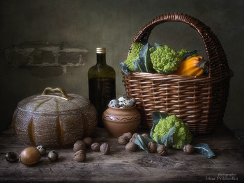 Still life with Cauliflower / ***