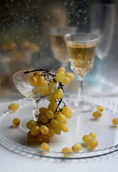 With grapes ... / ...................................