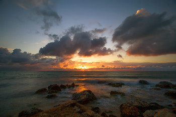 Sunset / ***