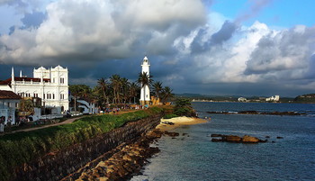Lighthouse / ***