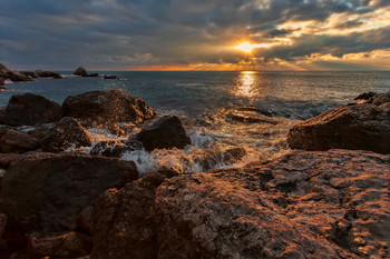 Sunset / ***