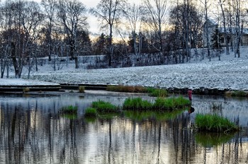 Lone fisherman / ***