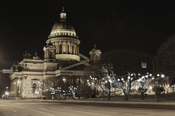 Saint Isaac&#39;s Cathedral / ***