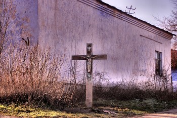 Old house and crucifix / nice old house and a cross in front of it
great colors and mood
