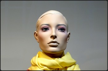 isolde / mannequin, artificial light