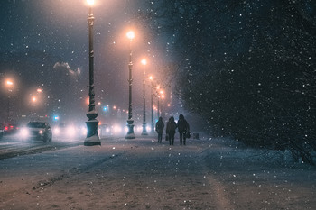 St. Petersburg this winter. / Winter street.