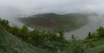 Morning on the Dniester / ***