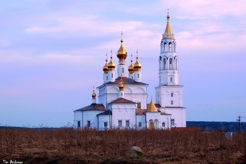 Church of the Great Holy Builders in Yekaterinburg / ***