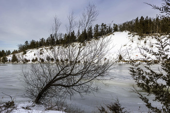 Cold Winters Day / It was a cold winters day as I looked across this icy river