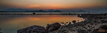 Towards dawn ... / Hainan Island