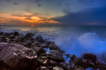 Sunset / ***