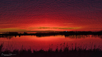 Red Rocker / This is an unenhanced sunset phot I took near Hoquiam, Washington