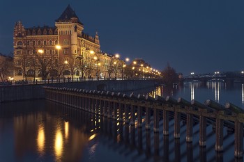 Night Prague / ***
