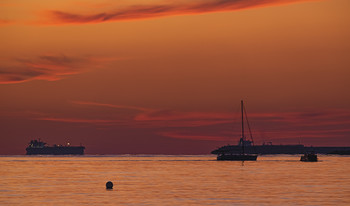 Sunset in Gelendzhik / ***