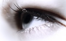 Drops trembled with rage on the black long eyelashes ... / ***