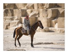 Like a century ago at the foot of the pyramid of Cheops / ***