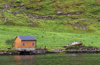 Lighthouse / ***