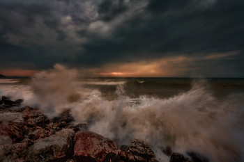 Sunset / ***