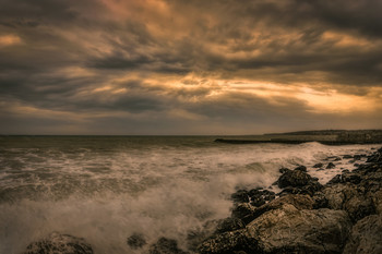 Evening at Sea / ***