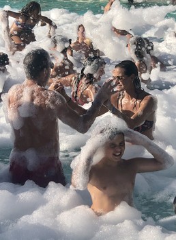 A foam party / ***