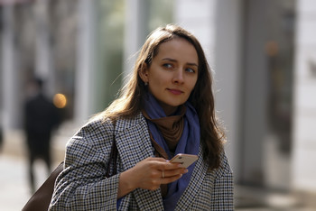 Genuine interest / ***