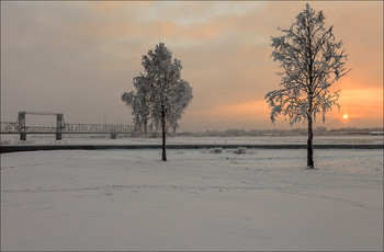 The December afternoon. / ***