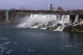 Sun on the Falls / The late afternoon sun was on the American falls and made it look really beautiful
