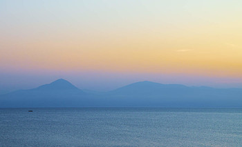 Gentle colors of dawn / ***