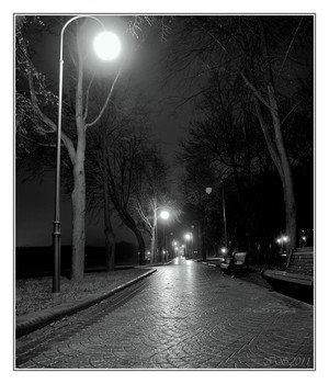 Night Walk / [img]https://i.imgur.com/gX9zz3E.jpg[/img]