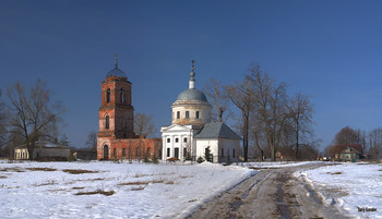 Countryside Church / ***