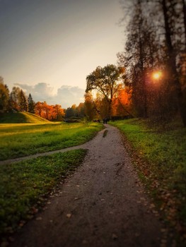 Road to clouds / ***