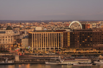 Evening Budapest / ***