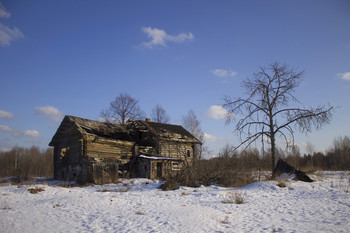 Abandoned village / ***