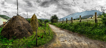 The walls of the monastery / ***