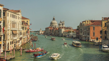 Grand Canal / ***