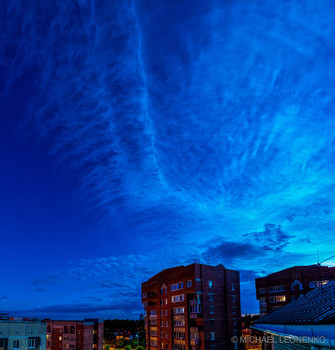 Noctilucent clouds / ***