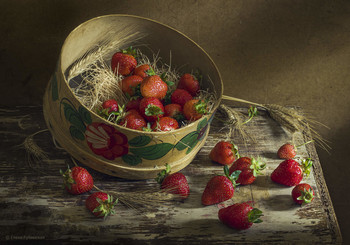 Strawberries / ***
