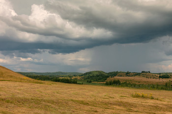 before the rain ... / ***