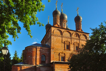 Krutitskoe Compound / ...