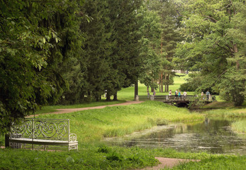 In the summer park / ***