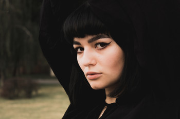 Black Queen / ***