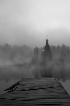 The road to the temple / ***
