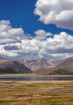 Lake Kindyktykul Altai ... / ***