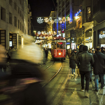 The last tram / ***