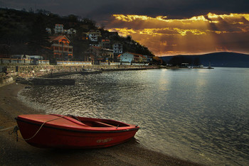 About the boat / ***